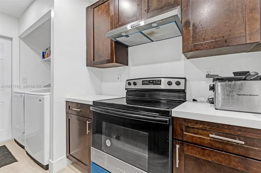 4029 SW 22nd St West Park, FL 33023