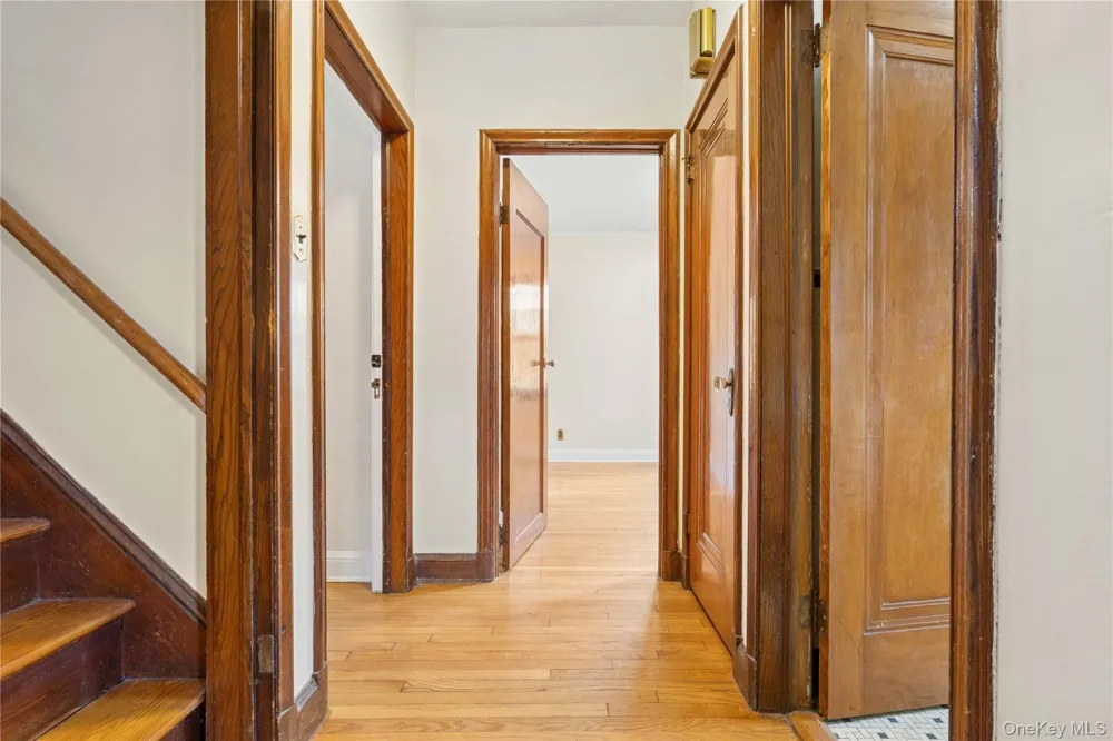 156 Goodwin Avenue Staten Island, NY 10314
