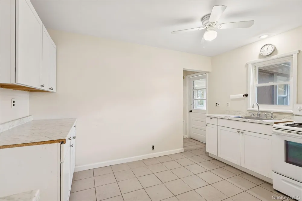 81 Midland Staten Island, NY 10308