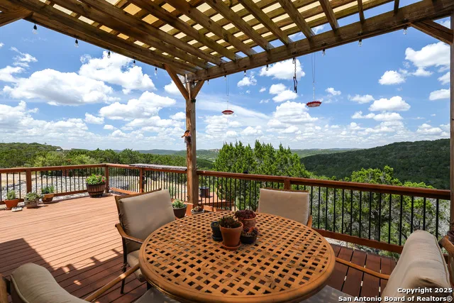 776 County Road 270 Mico, TX 78056