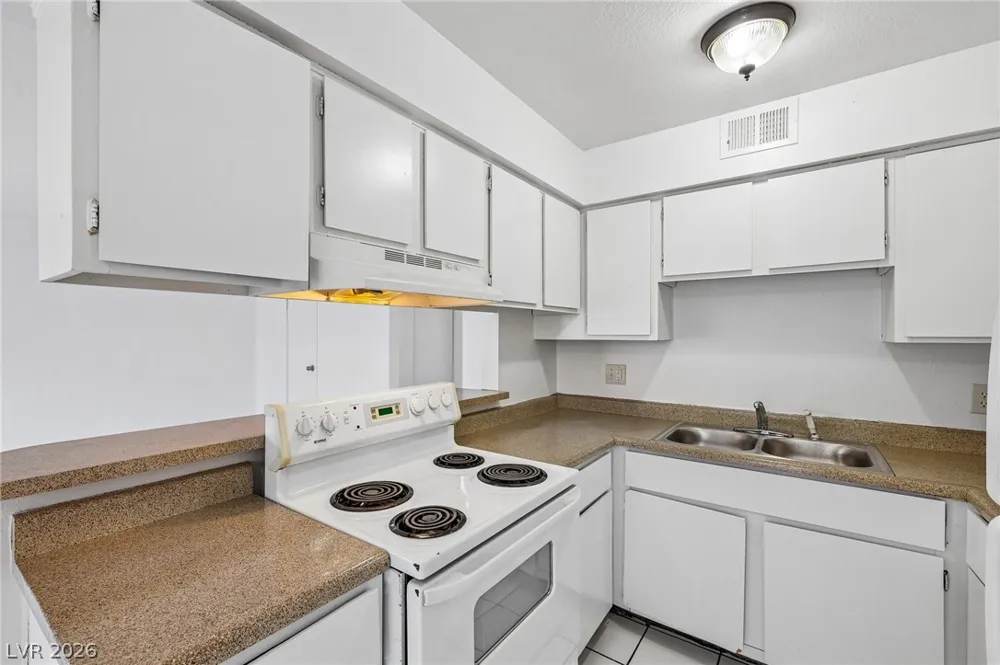 4961 Apollostar Court Las Vegas, NV 89115