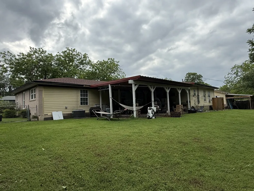510 S Avenue O Clifton, TX 76634