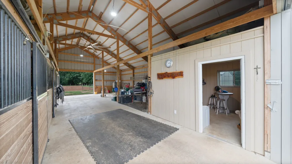 3317 Vz County Road 1804 Grand Saline, TX 75140