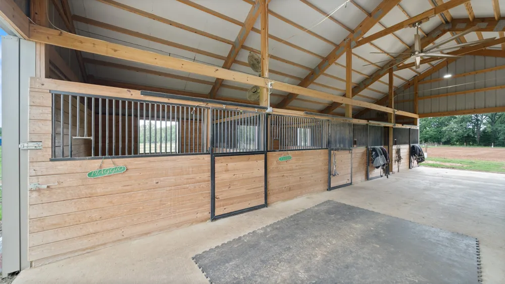 3317 Vz County Road 1804 Grand Saline, TX 75140