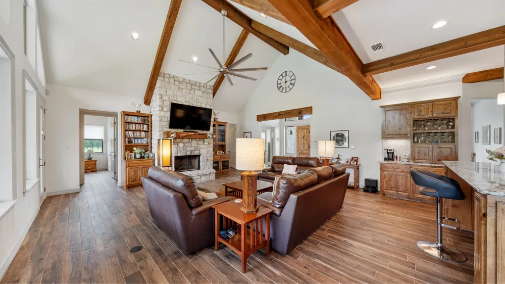 3317 Vz County Road 1804 Grand Saline, TX 75140
