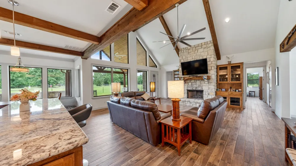 3317 Vz County Road 1804 Grand Saline, TX 75140