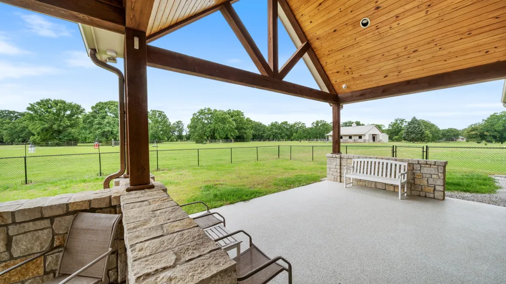 3317 Vz County Road 1804 Grand Saline, TX 75140