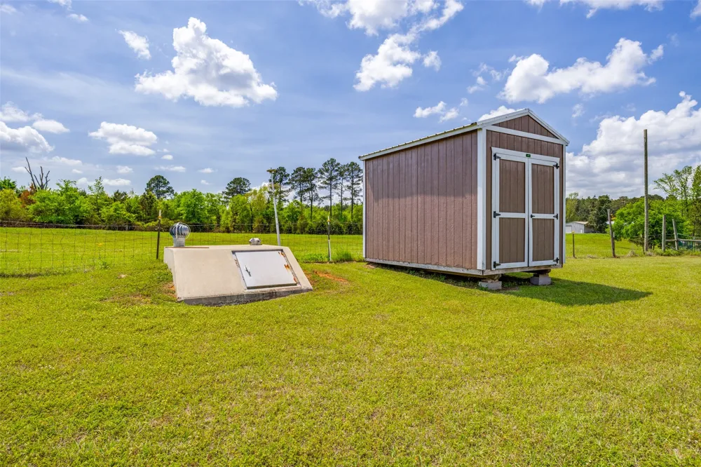 1050 County Road 2618 Marietta, TX 75566