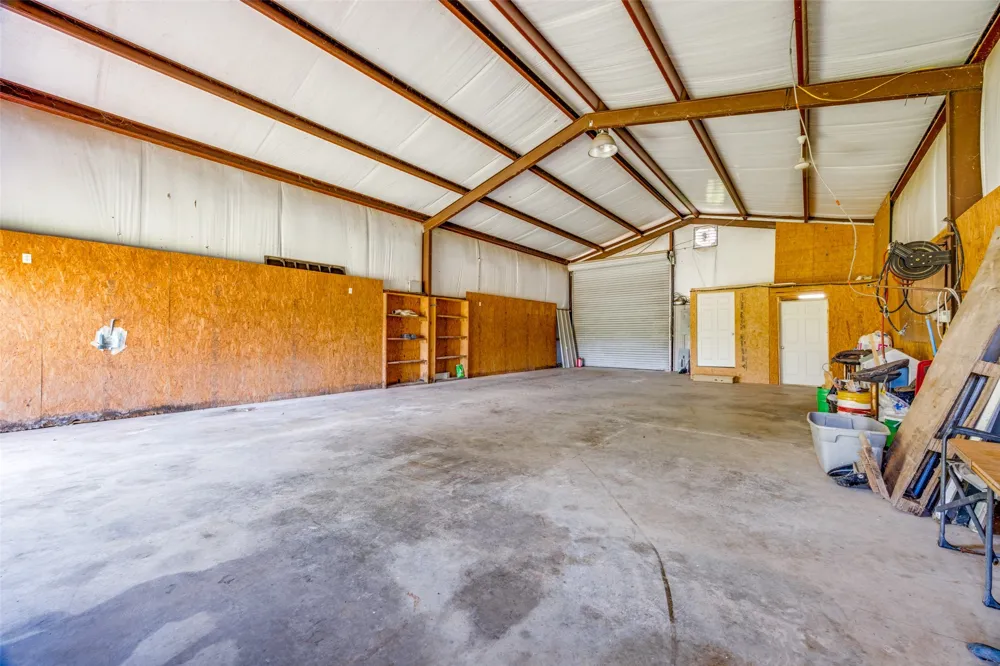 1050 County Road 2618 Marietta, TX 75566