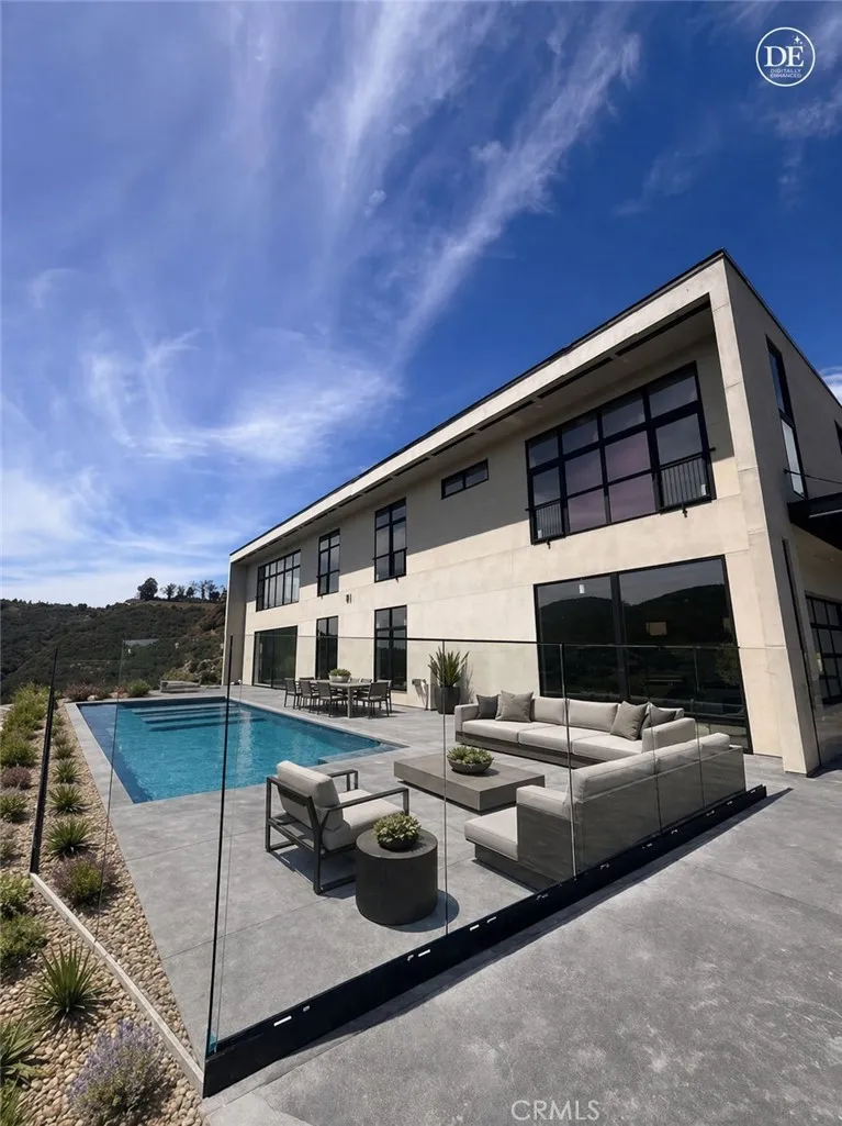 27937 Whisper Temecula, CA 92590