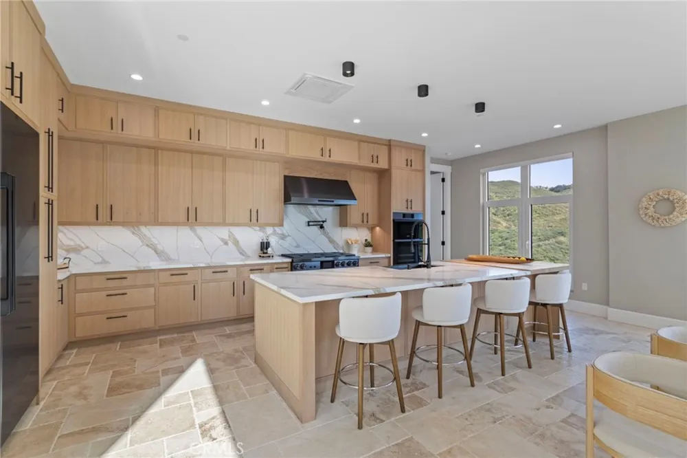 27937 Whisper Temecula, CA 92590