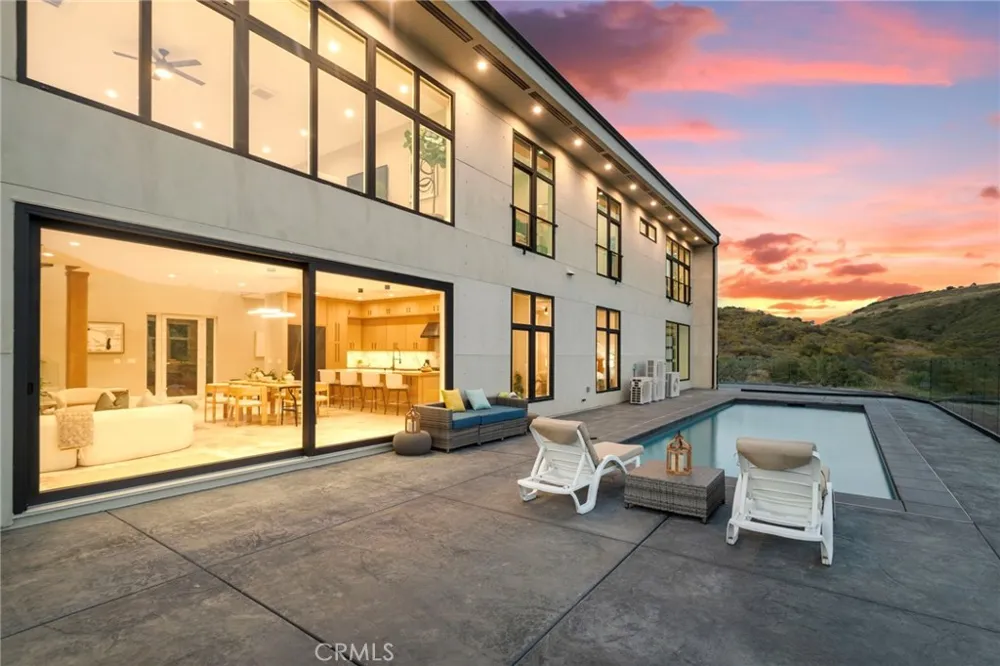 27937 Whisper Temecula, CA 92590