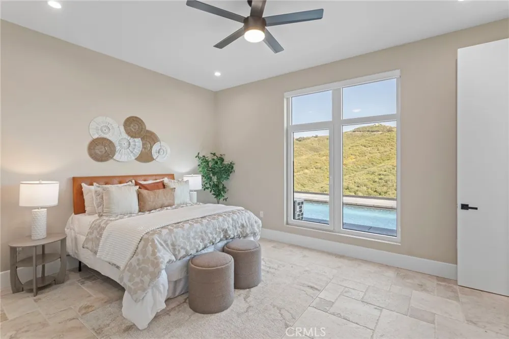 27937 Whisper Temecula, CA 92590