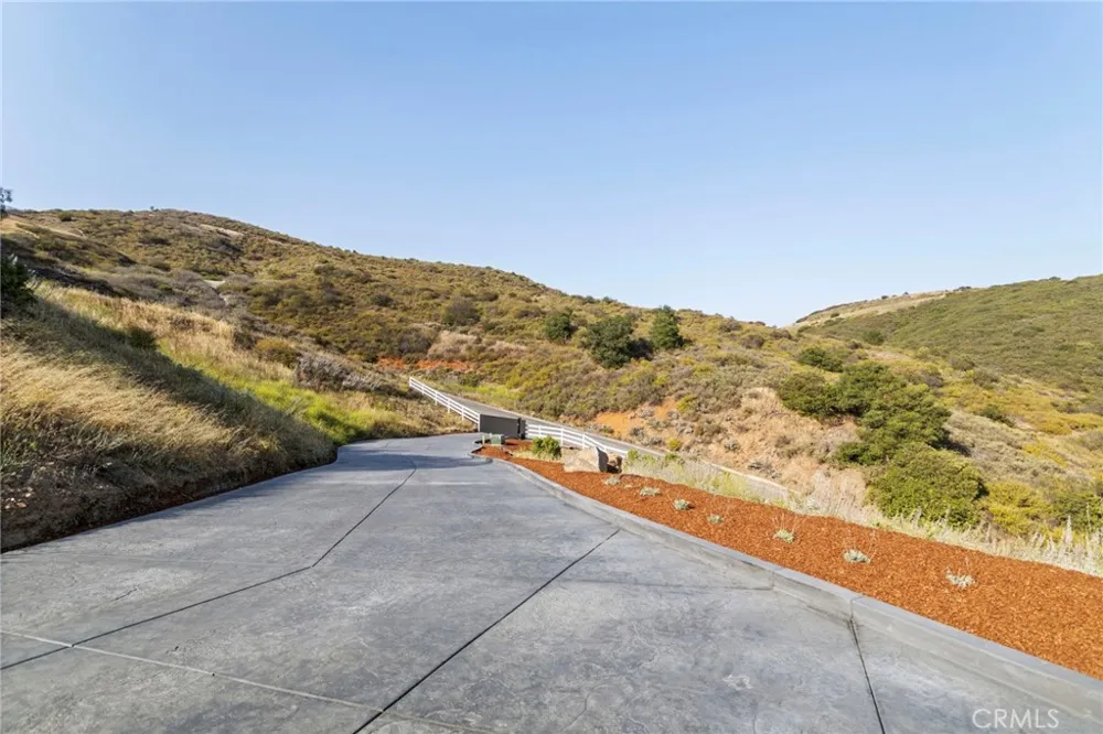 27937 Whisper Temecula, CA 92590
