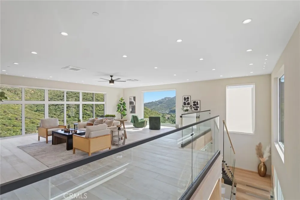 27937 Whisper Temecula, CA 92590