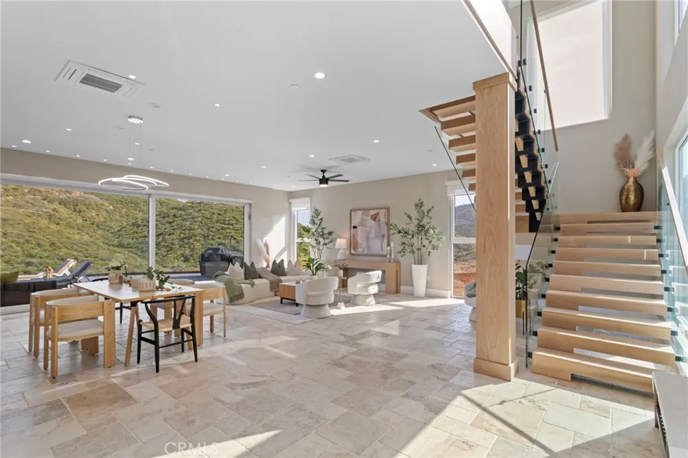 27937 Whisper Temecula, CA 92590