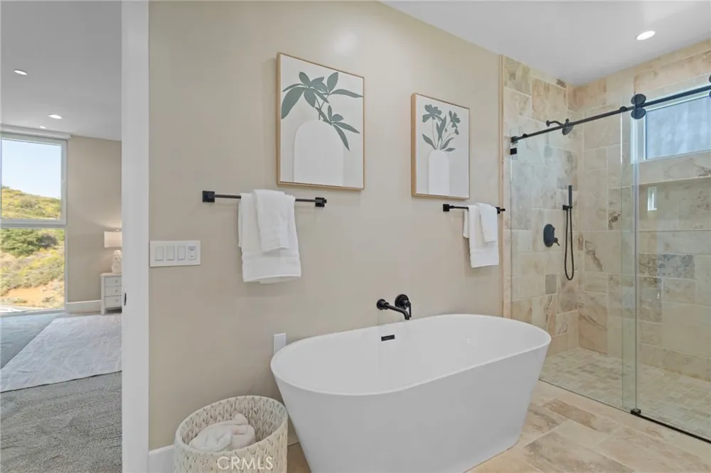 27937 Whisper Temecula, CA 92590