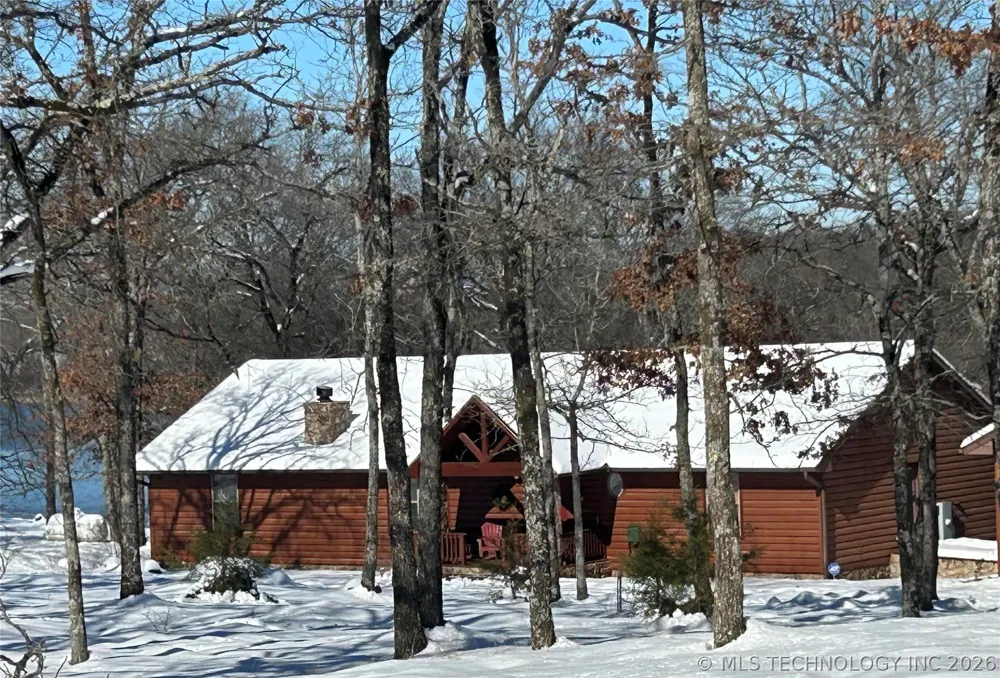 2897 Lakeside Circle Atoka, OK 74525