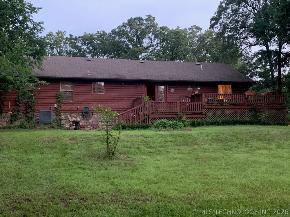 2897 Lakeside Circle Atoka, OK 74525