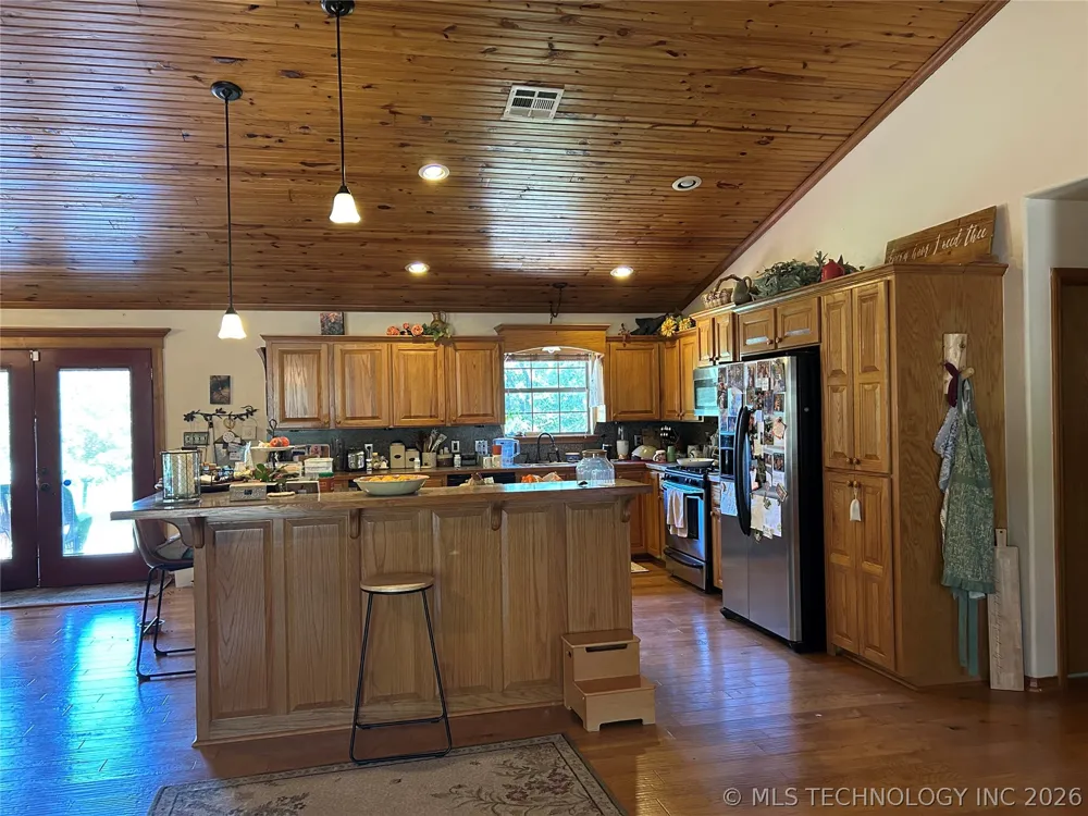 2897 Lakeside Circle Atoka, OK 74525