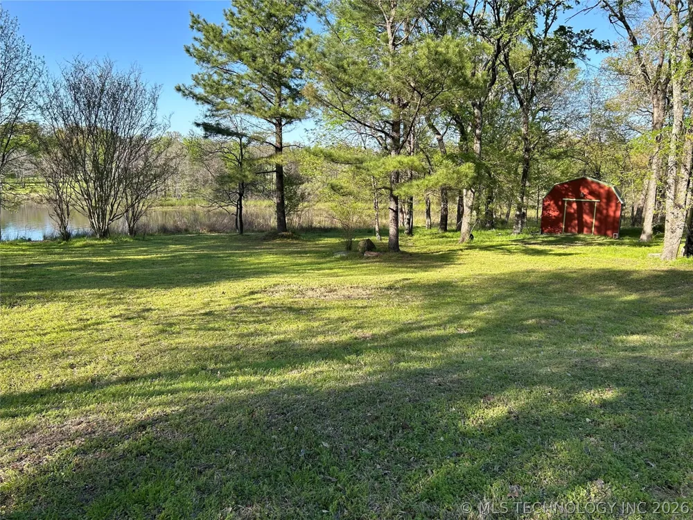 2897 Lakeside Circle Atoka, OK 74525