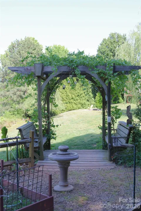 2325 Perry Road