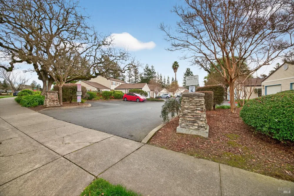 1600 Yardley Street Santa Rosa, CA 95403