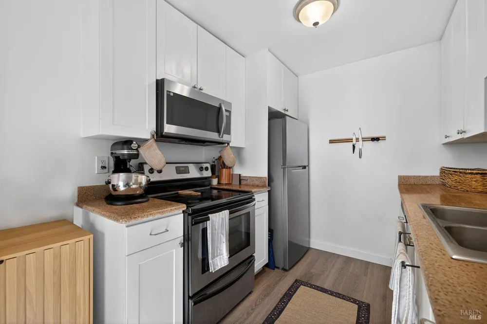1600 Yardley Street Santa Rosa, CA 95403