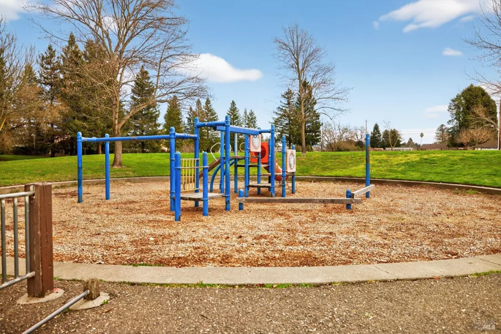1600 Yardley Street Santa Rosa, CA 95403