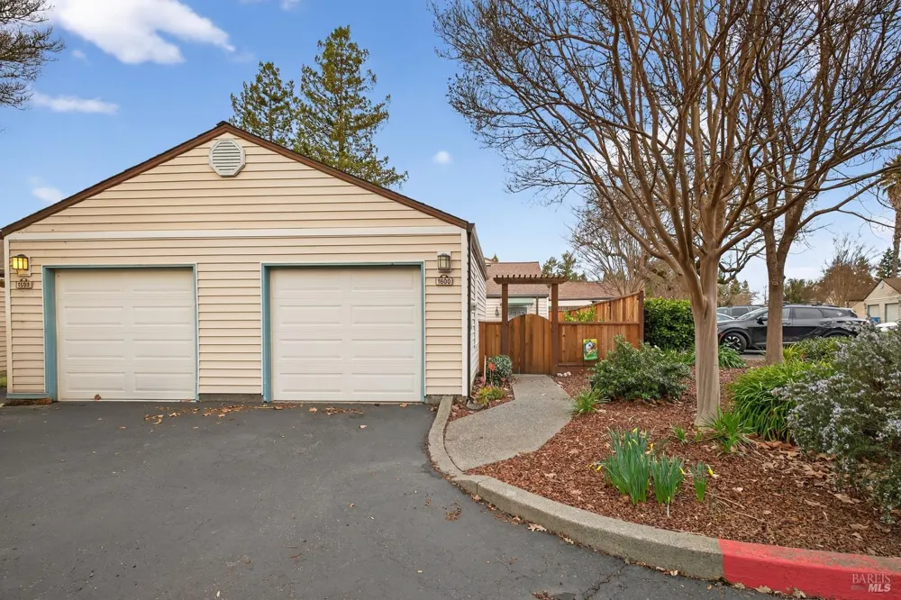 1600 Yardley Street Santa Rosa, CA 95403