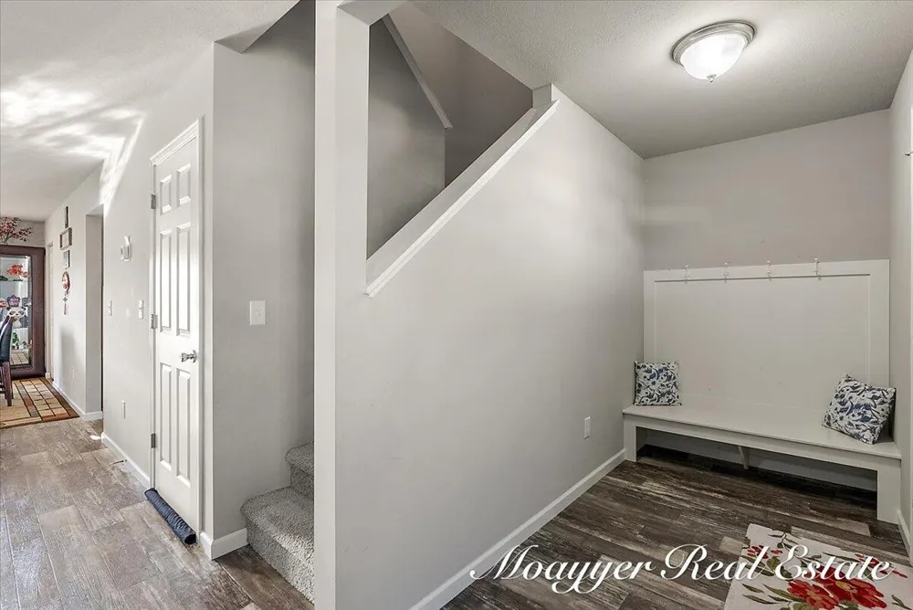 5764 Kiverton Ridge Drive SE Kentwood, MI 49508
