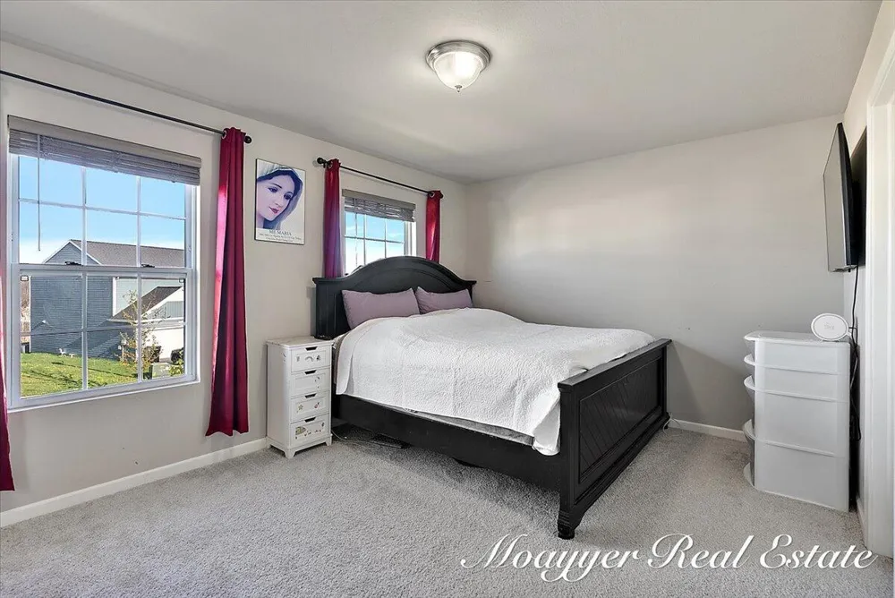 5764 Kiverton Ridge Drive SE Kentwood, MI 49508