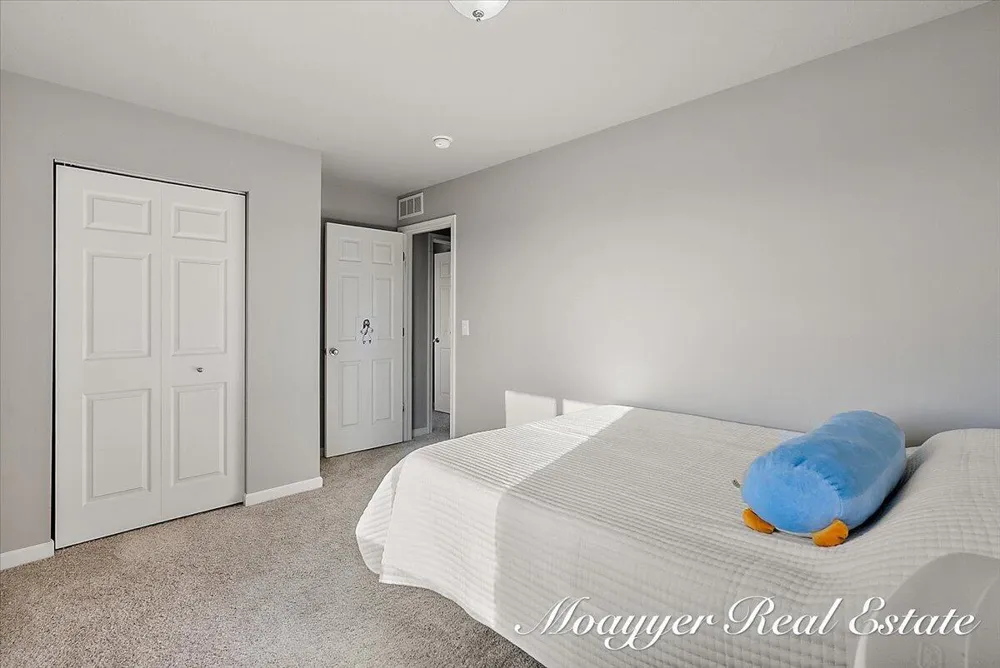 5764 Kiverton Ridge Drive SE Kentwood, MI 49508