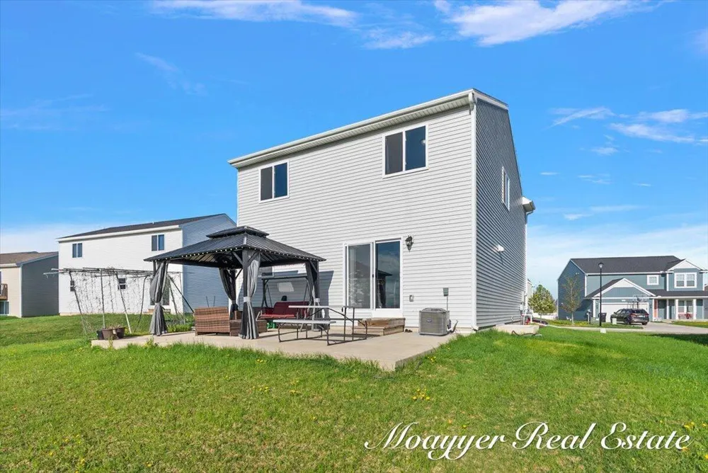 5764 Kiverton Ridge Drive SE Kentwood, MI 49508