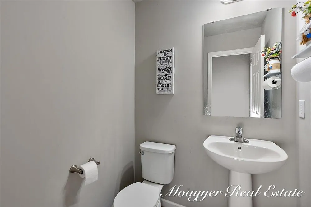 5764 Kiverton Ridge Drive SE Kentwood City, MI 49508