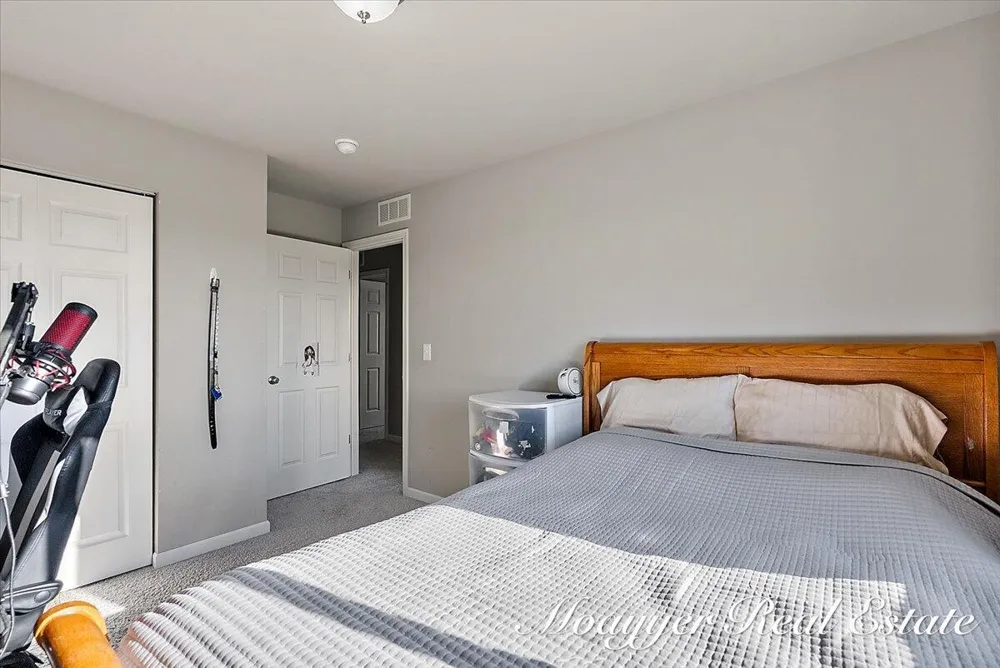 5764 Kiverton Ridge Drive SE Kentwood City, MI 49508