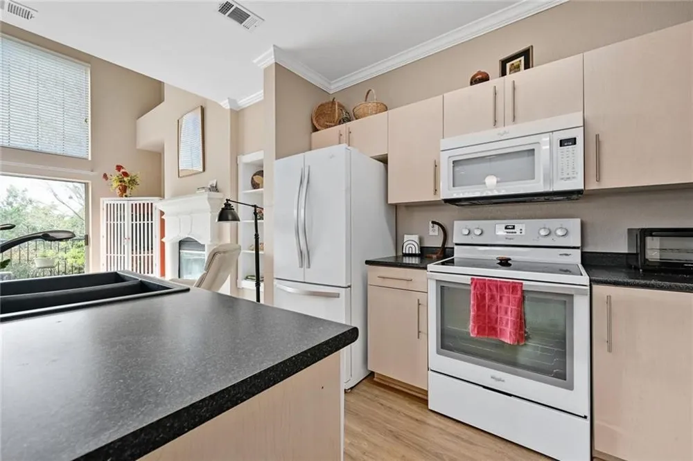 11203 Ranch Road 2222 #501 Austin, TX 78730