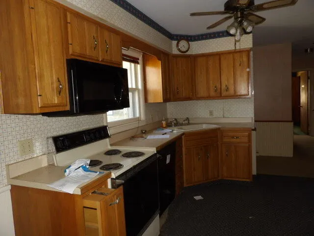 7100 Hazelwood Richland, MI 49083