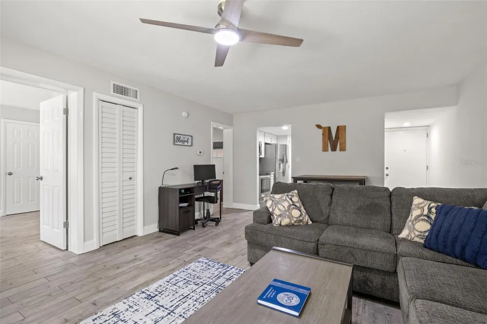 1147 KING ARTHUR COURT #204 Dunedin, FL 34698