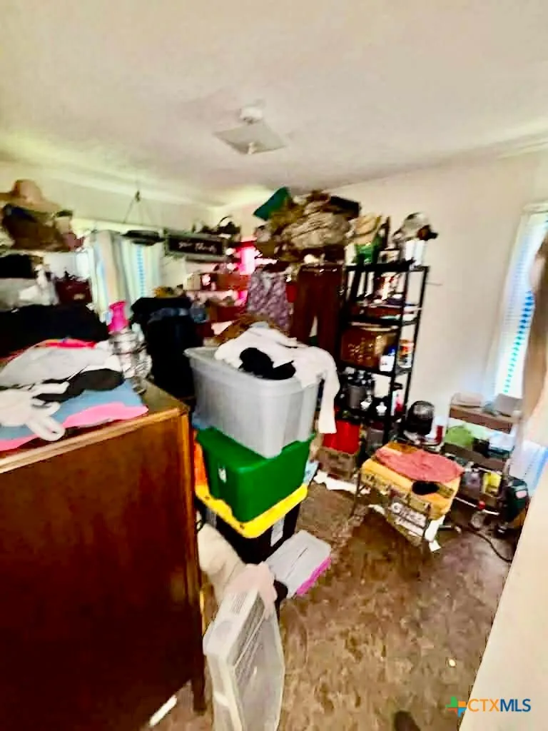 1313 Live Oak Street Marlin, TX 76661