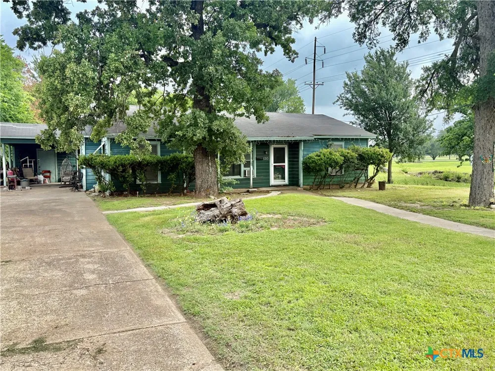 1313 Live Oak Street Marlin, TX 76661