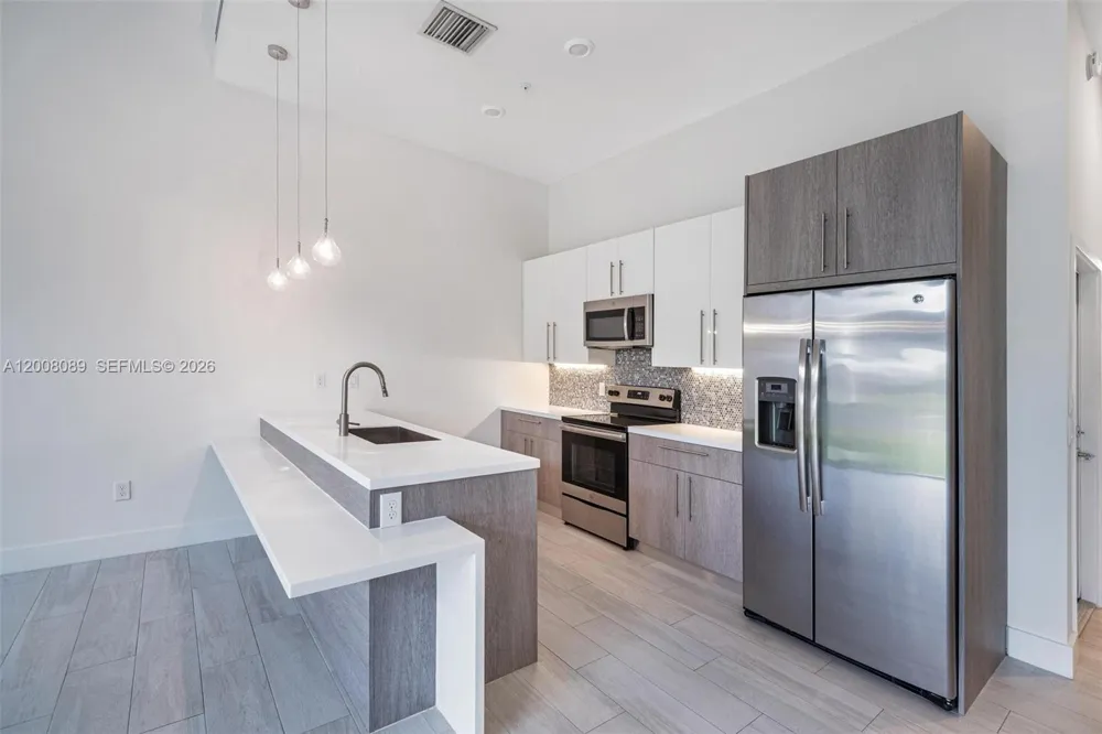 4416 NW 9th St Plantation, FL 33317