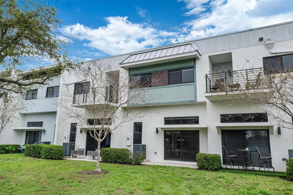 4416 NW 9th St Plantation, FL 33317
