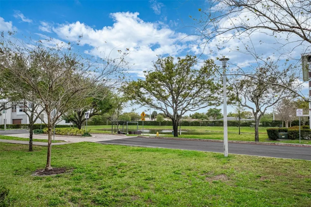 4416 NW 9th St Plantation, FL 33317