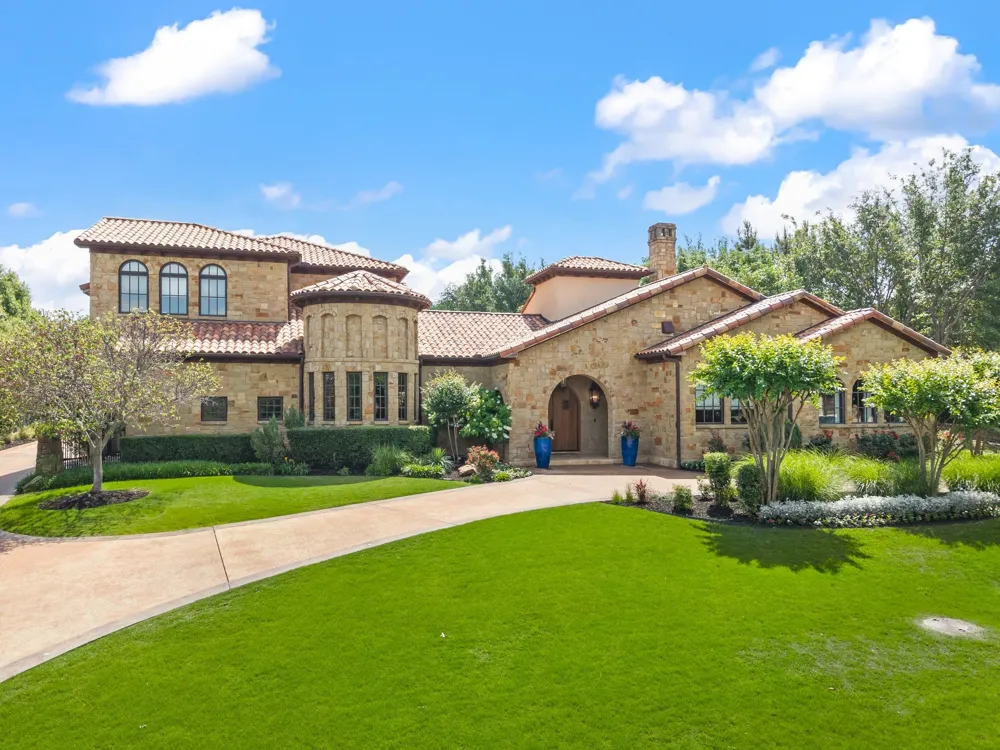 2217 King Fisher Drive Westlake, TX 76262