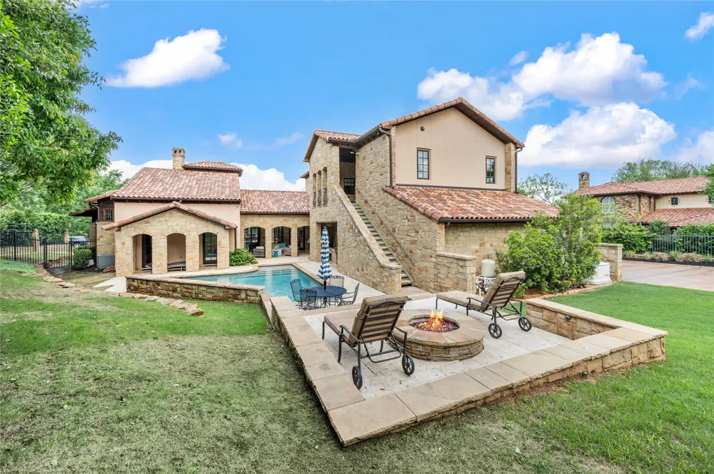 2217 King Fisher Drive Westlake, TX 76262