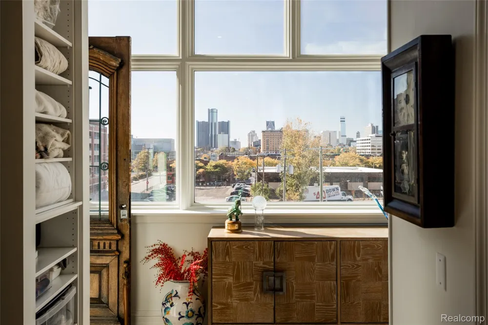 2987 Franklin Street #PENTHOUSE Detroit City, MI 48207