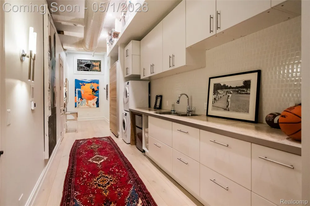 2987 Franklin Street #PENTHOUSE Detroit City, MI 48207