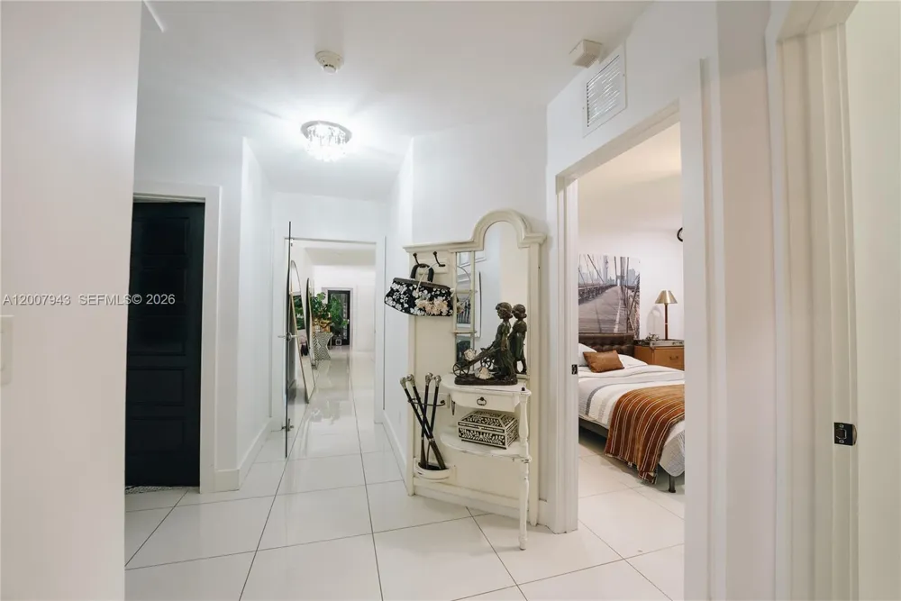 16241 W Troon Cir Miami Lakes, FL 33014