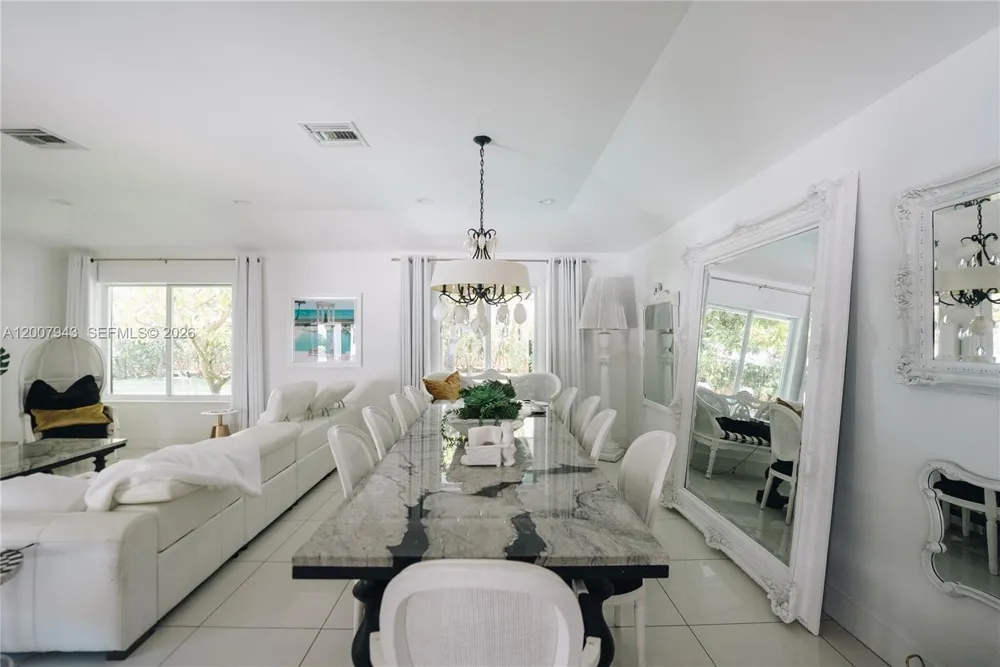 16241 W Troon Cir Miami Lakes, FL 33014